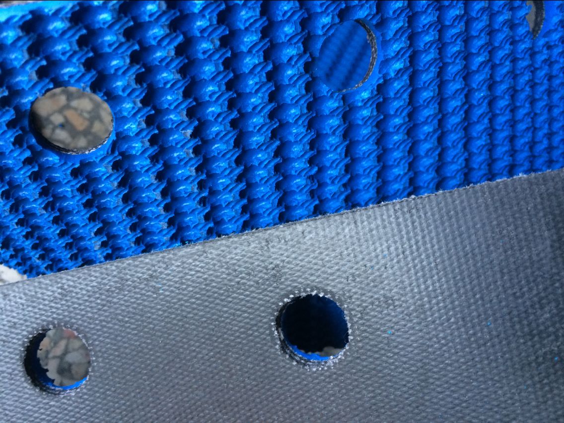 包裝機(jī)械糊箱機(jī)-8MM橡膠花紋帶(圖4)