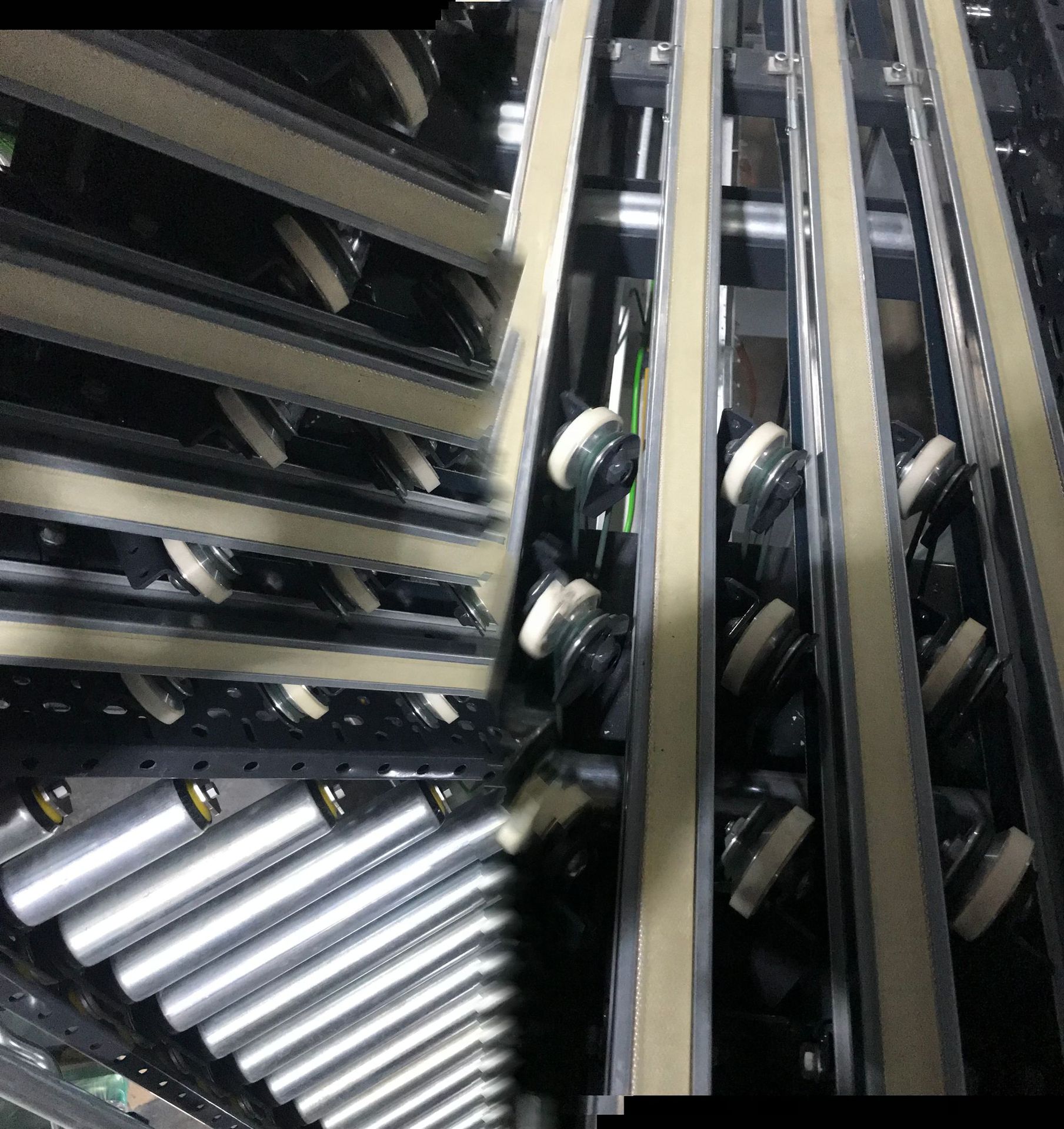 西格林SIEGLING 物流分揀輸送機(jī)E 15/2 UO/V5+F19X8U65導(dǎo)條輸送帶