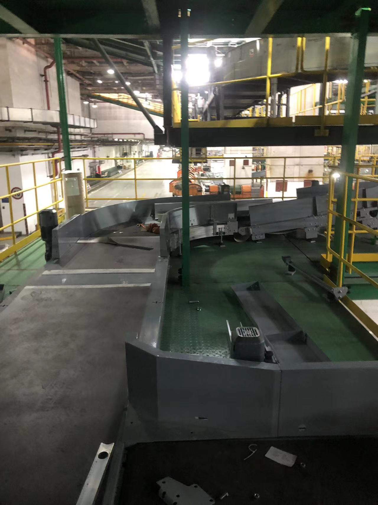 機場改造現場轉彎機輸送(圖1)