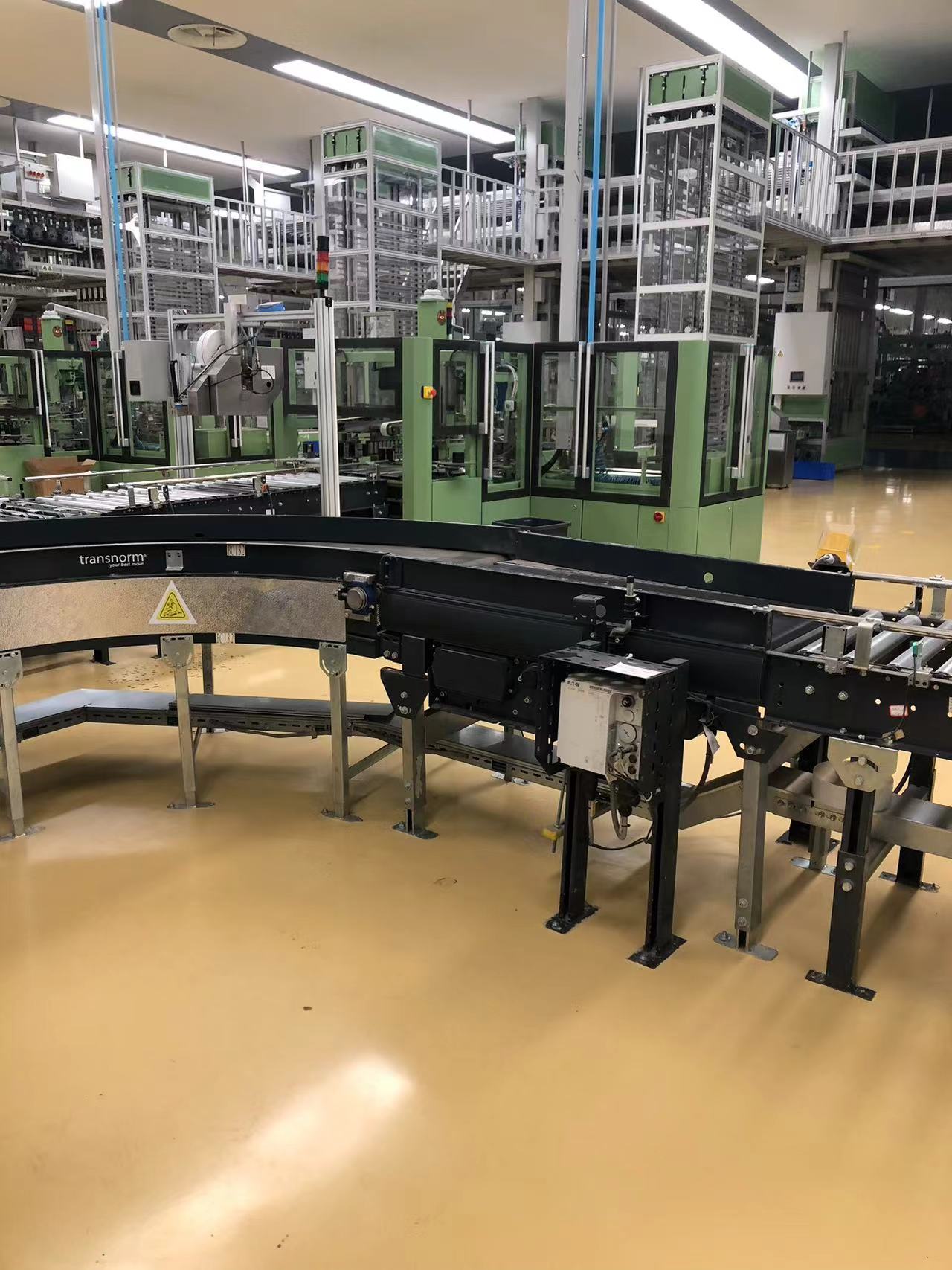 卷煙廠現(xiàn)場(chǎng)接駁服務(wù)(圖1)