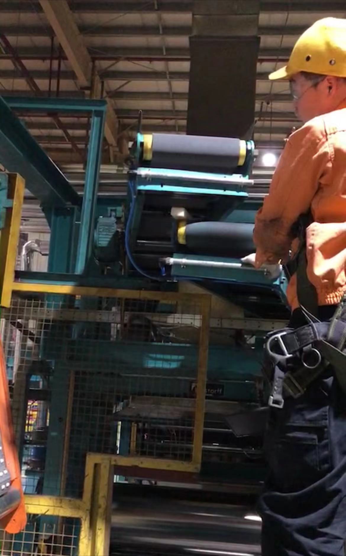 毛氈帶現(xiàn)場專業(yè)接駁(圖1)